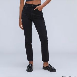 EVERLANE The Cheeky Jeans in Coal Black